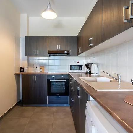 Apartmán Sapphire's 2-bedroom In Larnaca