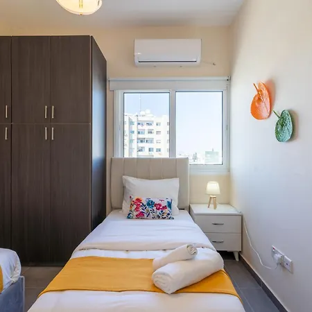 דירה Sapphire's 2-bedroom In לרנקה