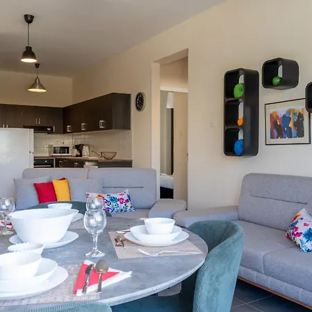 Sapphire's 2-bedroom In * Lárnaka