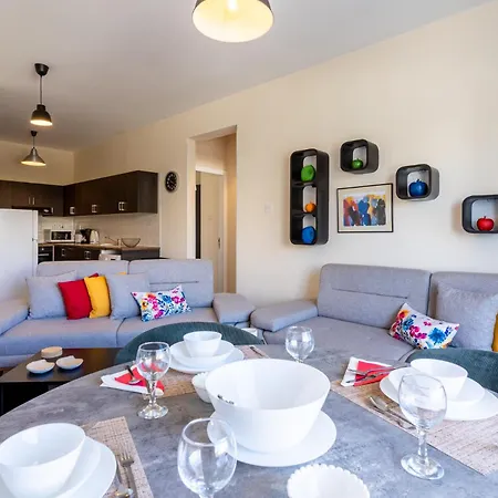 Sapphire's 2-bedroom In * Lárnaka